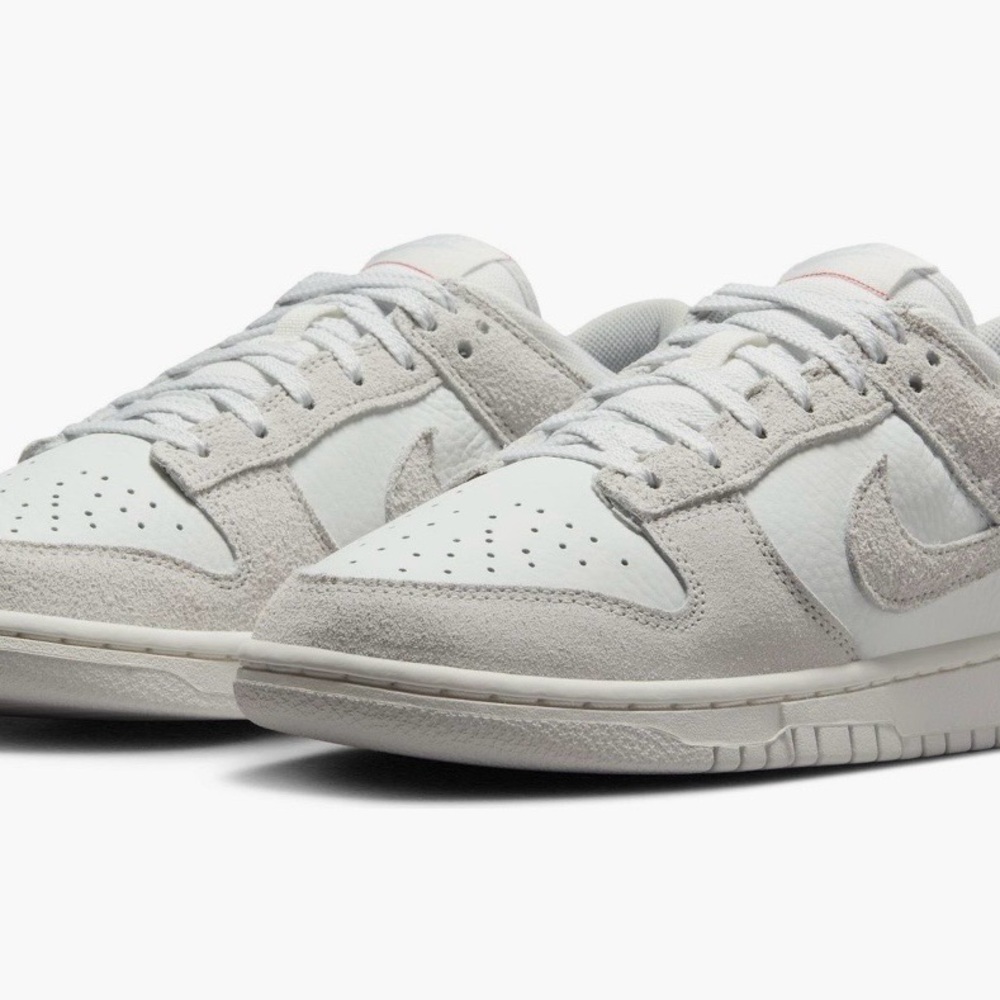 Nike Dunk Low Women's Shoes - Summit White and Dust